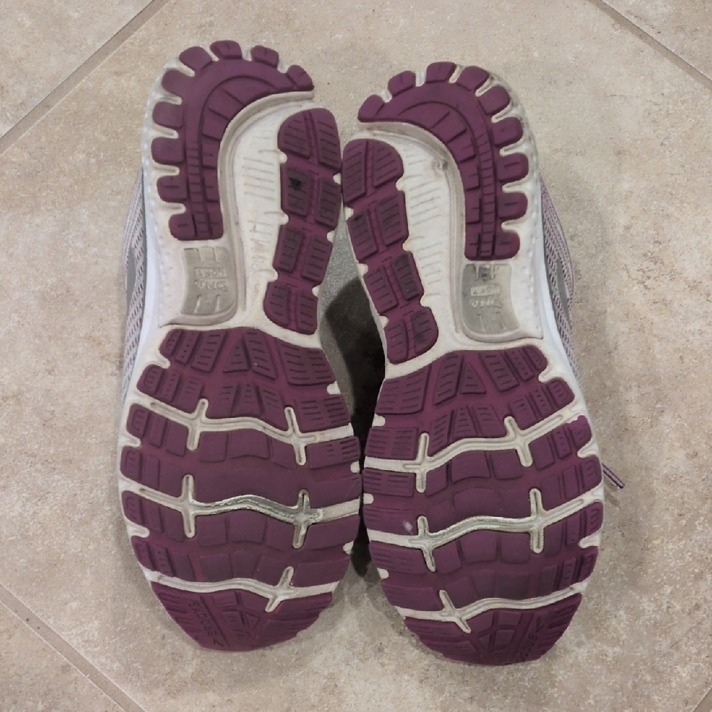 Brooks Women's Ghost 12 - Picture 2 of 4